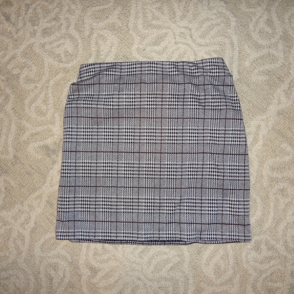 H&M Black and White Mini Pencil Skirt for Work